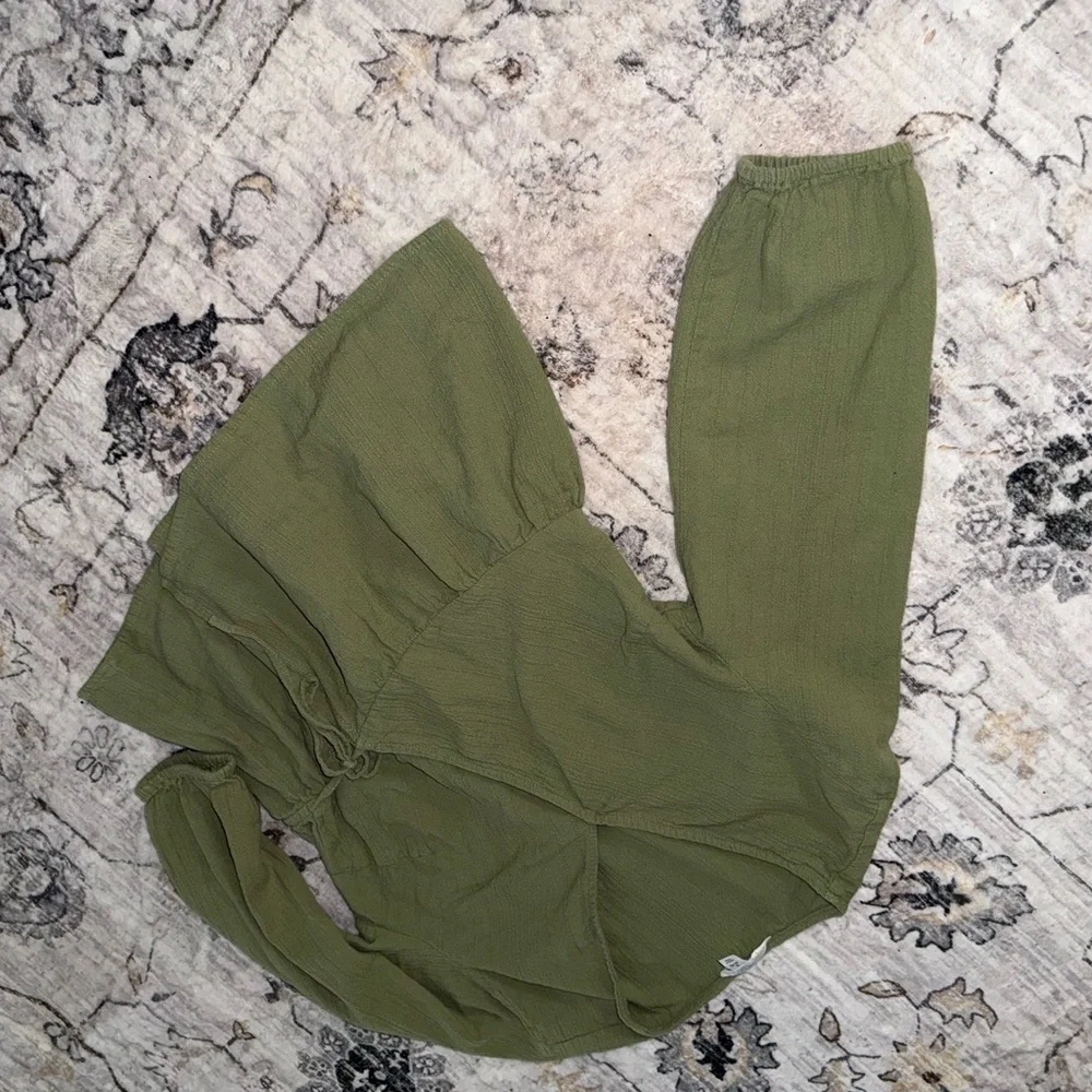 Time and Tru (s) Olive Green Women's Top - Picture 4 of 4